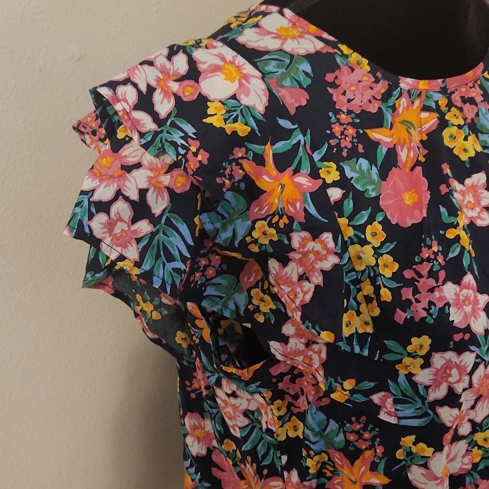 COPY - ❤️J.Crew Top - Picture 3 of 12